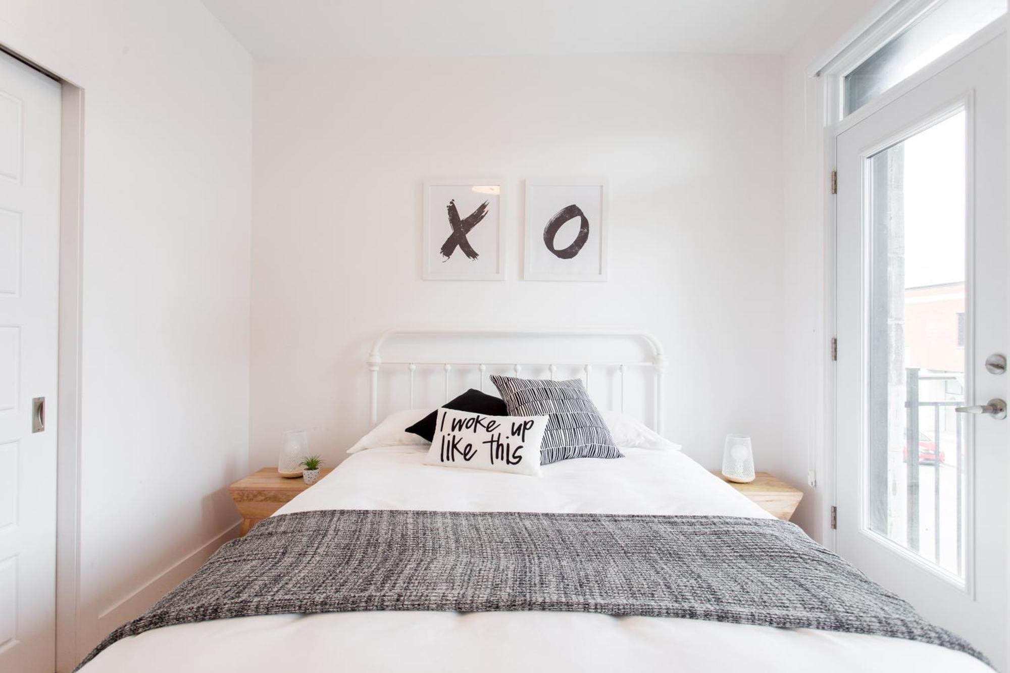 Hip, Stylish Apartment In Little Italy By Den Stays A Montréal Rum bild