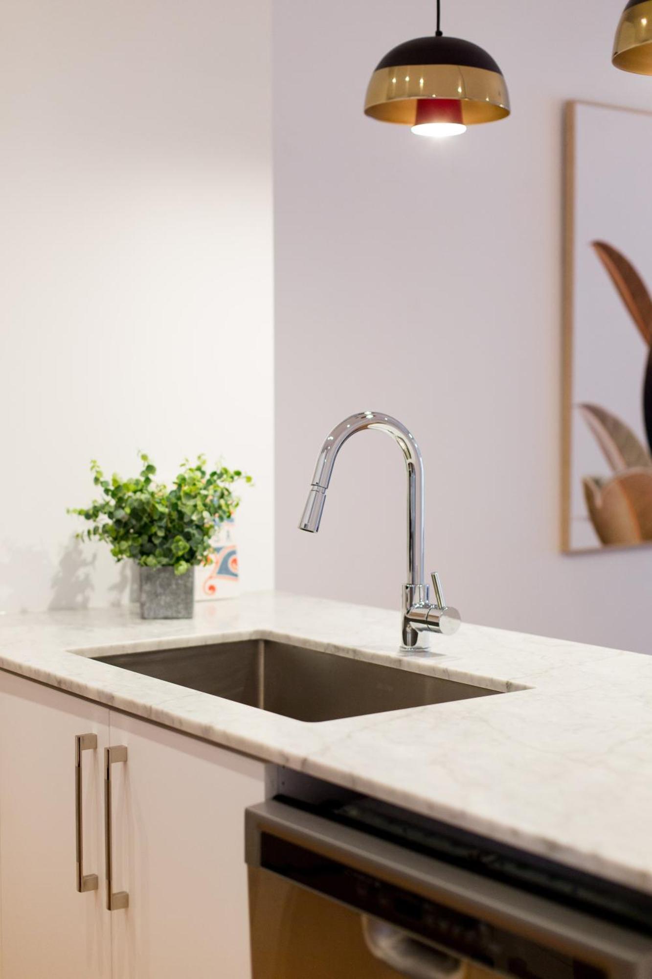 Hip, Stylish Apartment In Little Italy By Den Stays A Montréal Rum bild