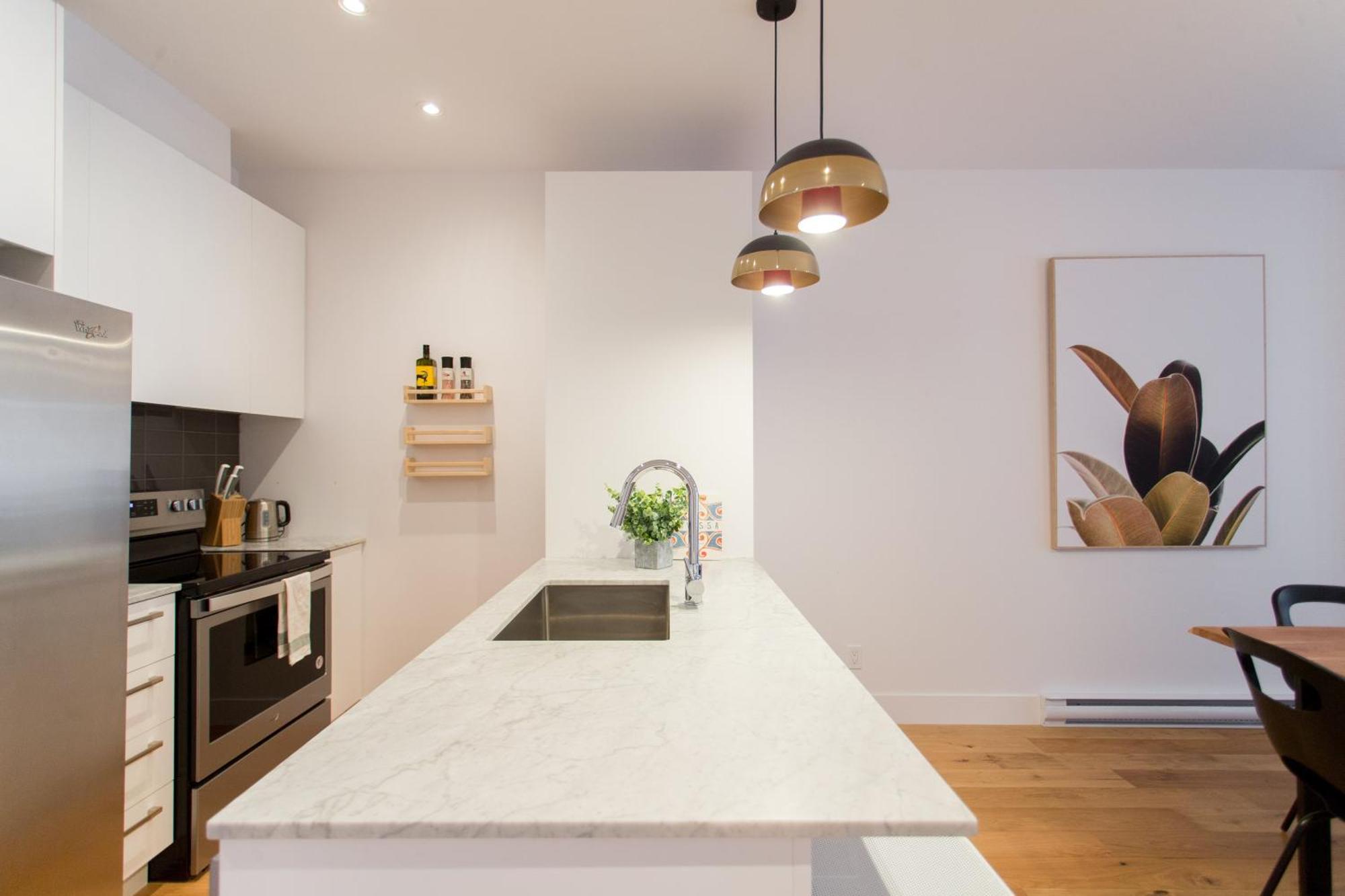 Hip, Stylish Apartment In Little Italy By Den Stays A Montréal Rum bild