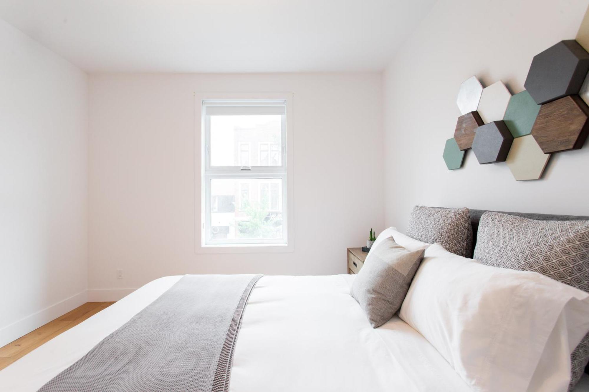 Hip, Stylish Apartment In Little Italy By Den Stays A Montréal Rum bild