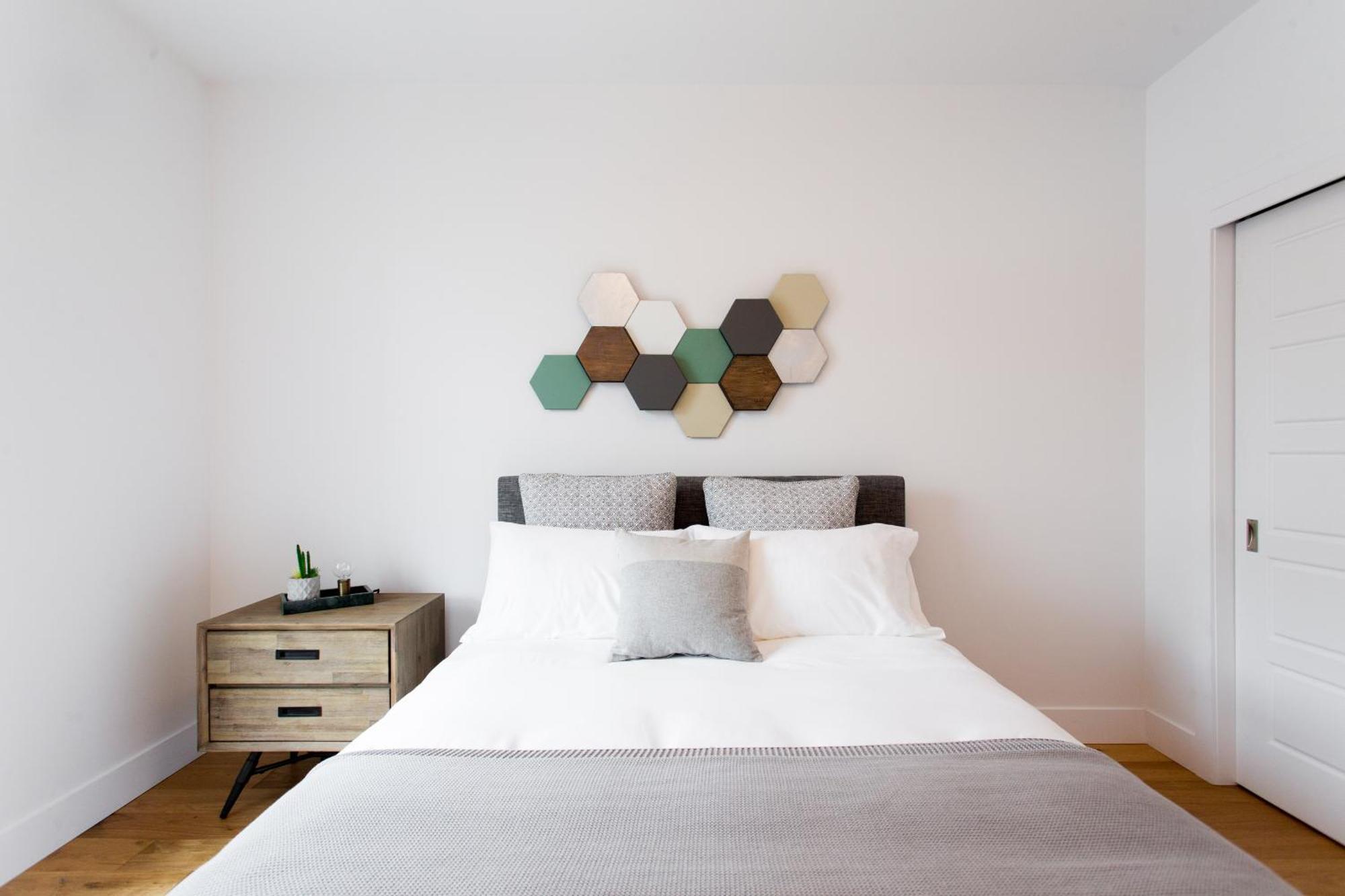Hip, Stylish Apartment In Little Italy By Den Stays A Montréal Rum bild