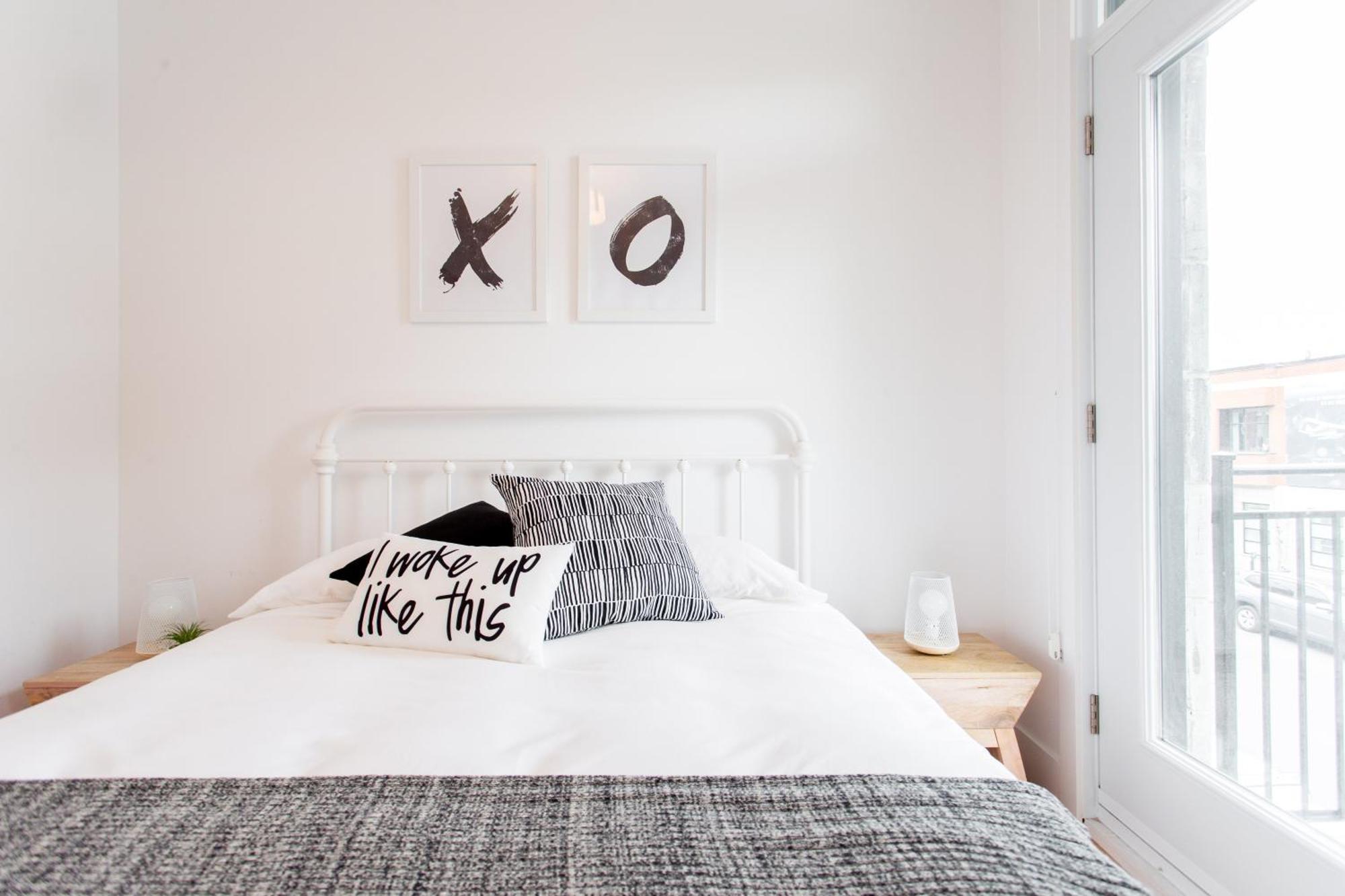 Hip, Stylish Apartment In Little Italy By Den Stays A Montréal Rum bild