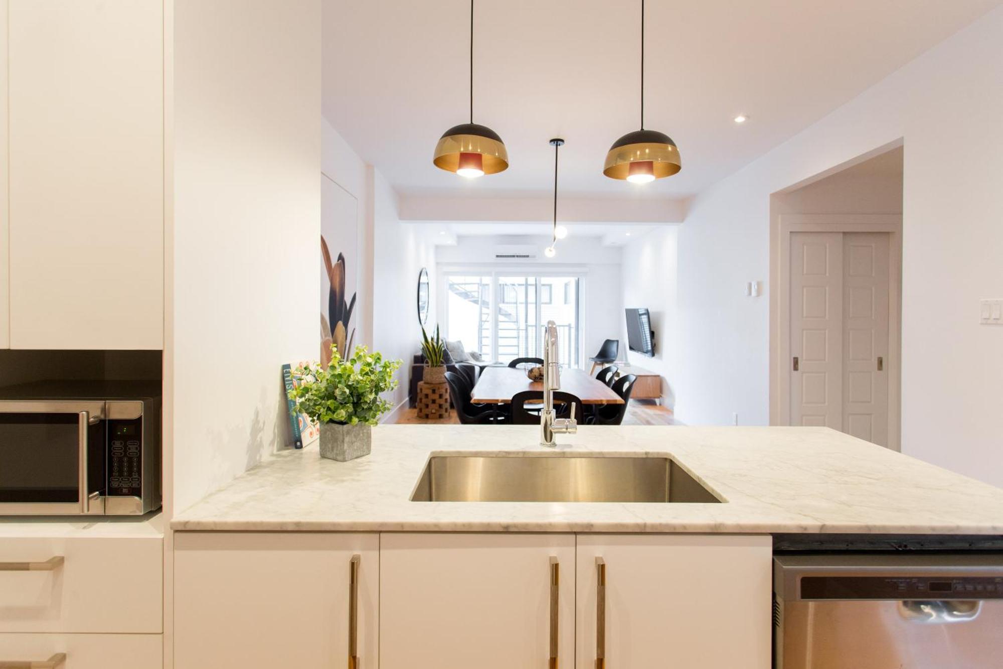 Hip, Stylish Apartment In Little Italy By Den Stays A Montréal Rum bild