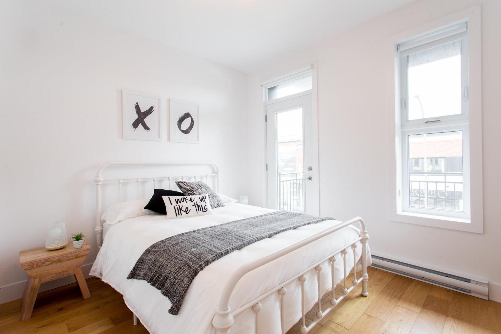 Hip, Stylish Apartment In Little Italy By Den Stays A Montréal Rum bild